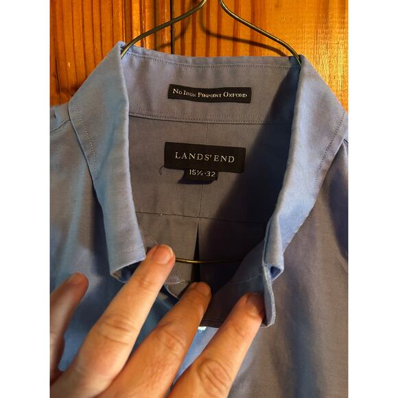 Lands' End Men's Blue No Iron Oxford Shirt 15 1/2-32 - Picture 2 of 3